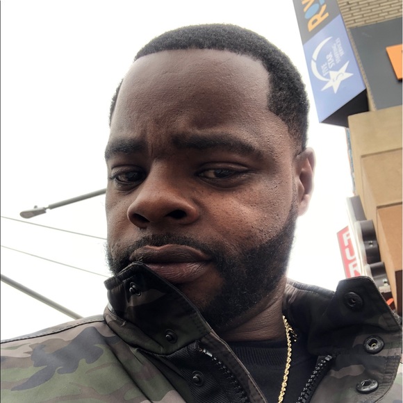 Meet your Posher, Howard - Picture 1 of 1